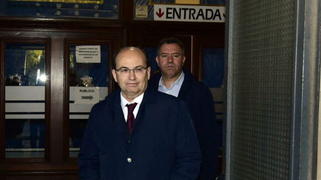 Jos Castro sale de declarar de la Audiencia Provincial de Sevilla.