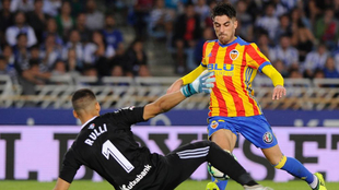 Nacho Vidal  marca su primer gol con el Valencia.