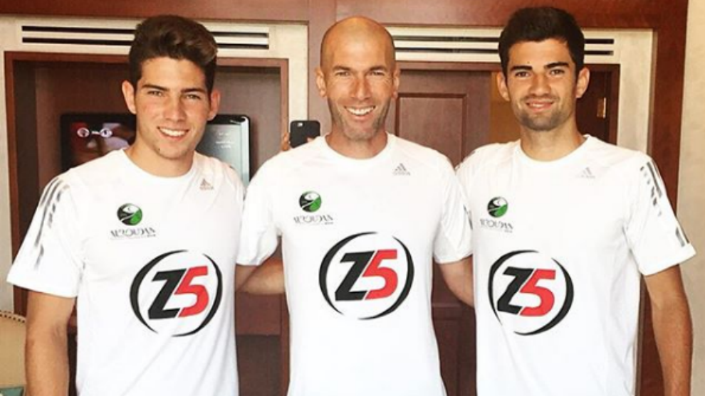 Zidane posa con Enzo y con Luca