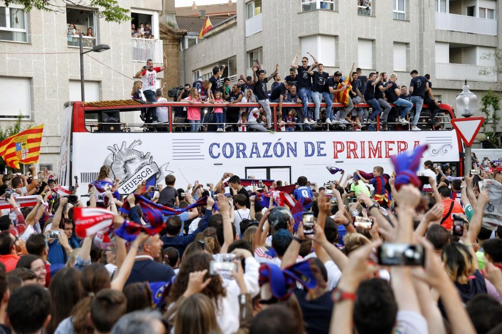 Huesca se echa a la calle para celebrar el histórico ascenso - Foto 6 ...