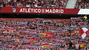 Aficionados del Atltico en el Wanda Metropolitano.
