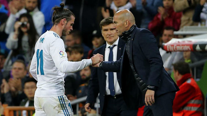 Bale y Benzema, durante un partido