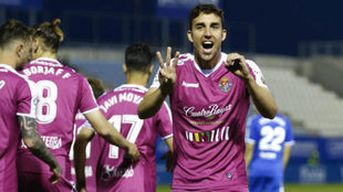 Jaime Mata celebra un gol con el Valladolid.