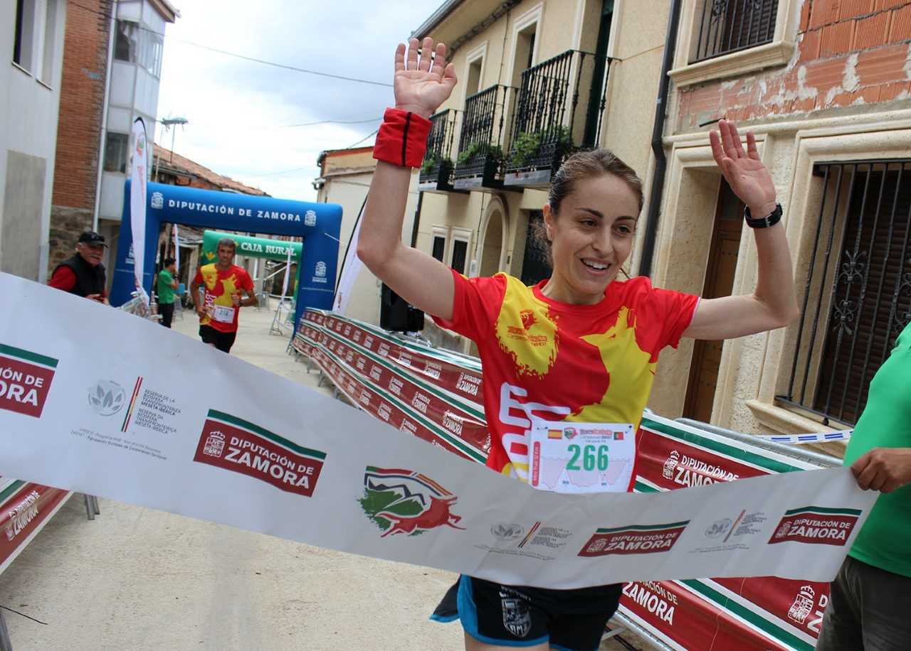 Silvia Manrique, vencedora en la modalidad de mini trail.