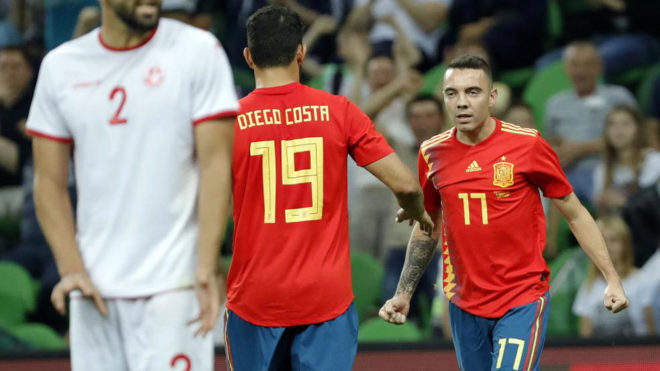 Iago Aspas celebra su gol con Diego Costa.