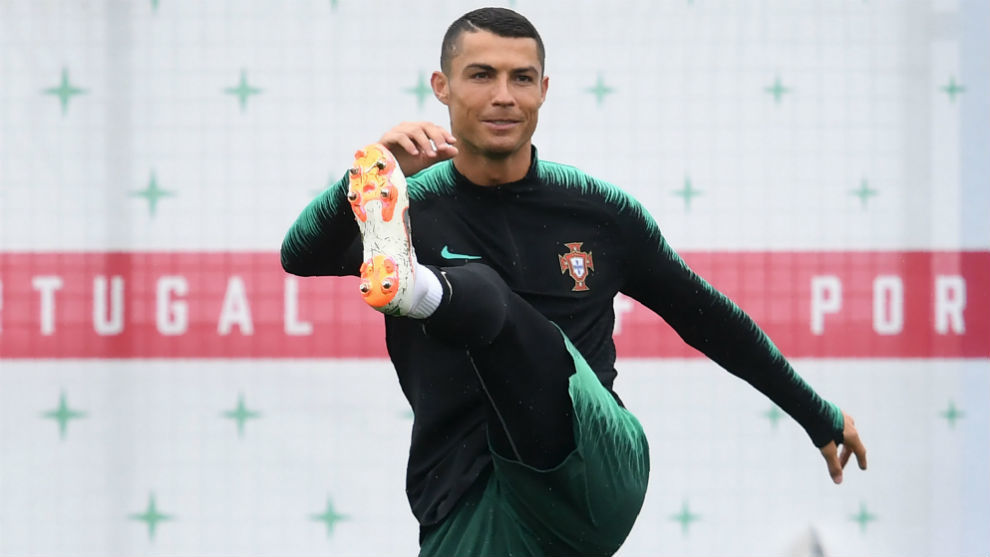 Cristiano Ronaldo, en un entrenamiento con la selección portuguesa