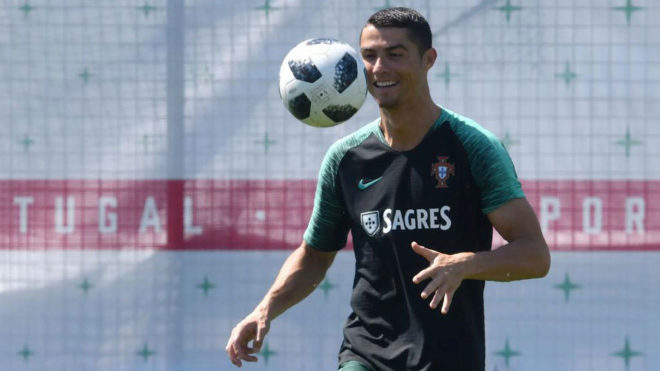 Cristiano, en el entrenamiento de Portugal.