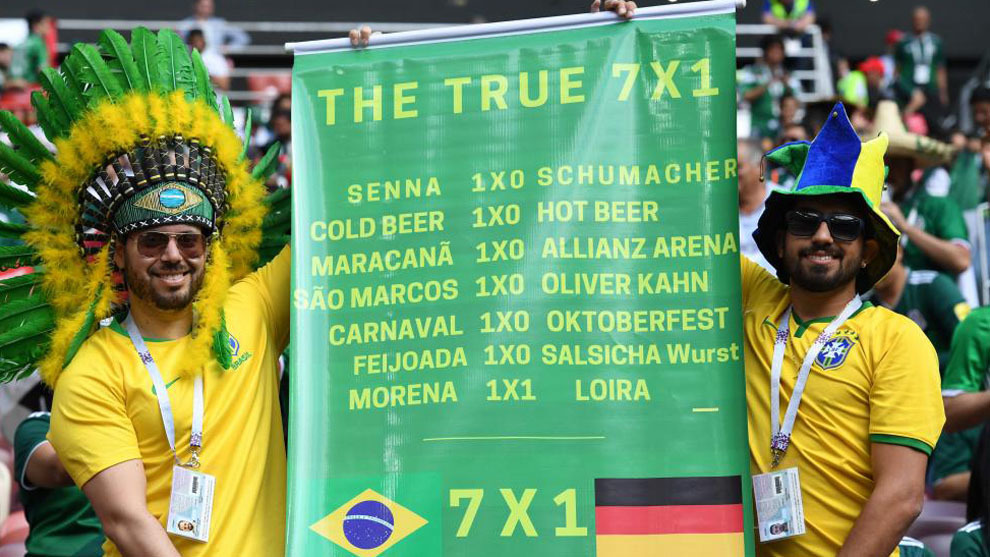 La pancarta de los brasileos &apos;corrigiendo&apos; el 7-1