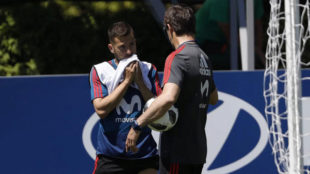 Jordi Alba y Lopetegui, en un entrenamiento.
