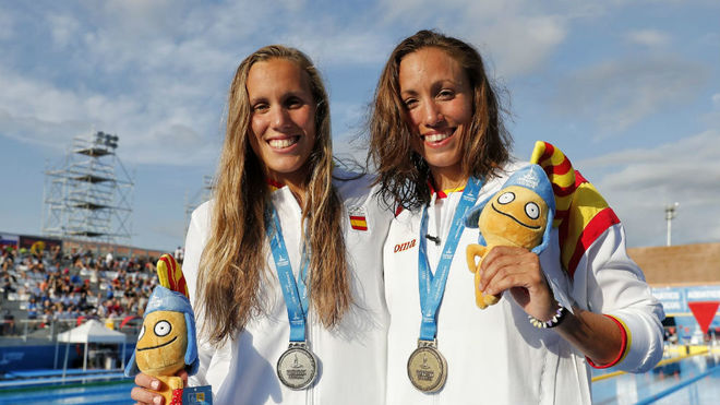 Jessica Vall y Mara Garca con las medallas ganadas.