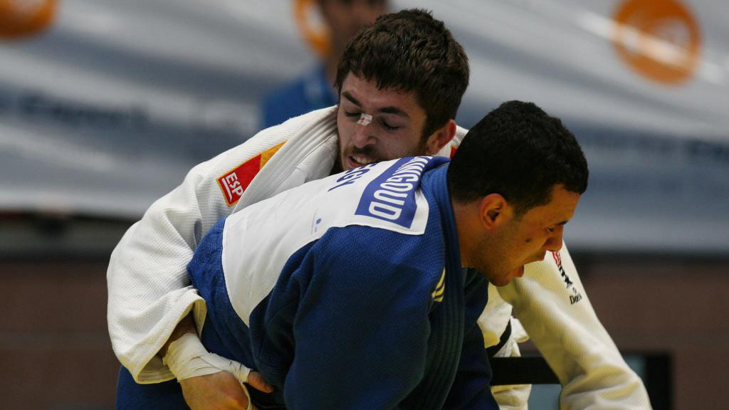 El espaol Alberto Gaitero, durante un combate en la categora de -66 kg en los Juegos del Mediterrneo