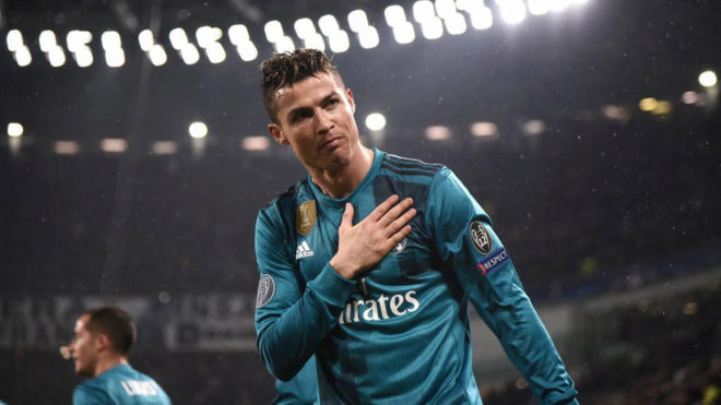 Ronaldo thanking Juventus&apos; supporters