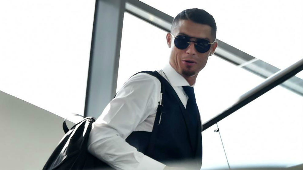 Should Real Madrid sell Cristiano Ronaldo for 100 million euros?