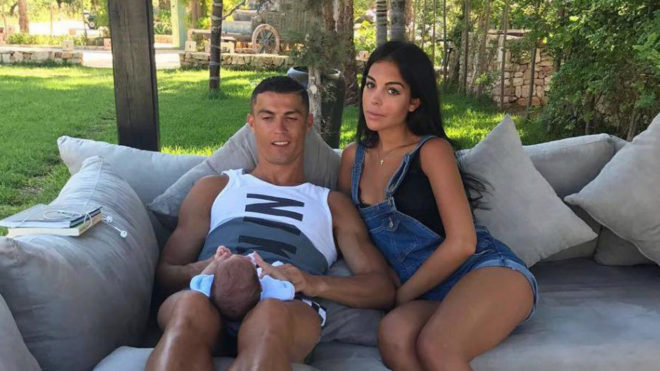 Cristiano Ronaldo relaxing in Greece.