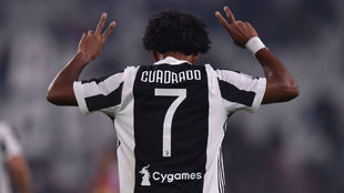 Cuadrado officially gives up his No. 7 shirt for Cristiano Ronaldo
