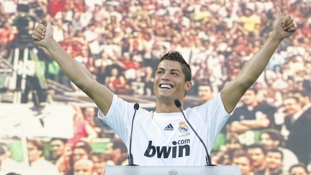Cristiano Ronaldo durante su presentacin con el Real Madrid.