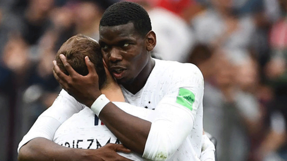 Pogba and Griezmann in the game against Uruguay