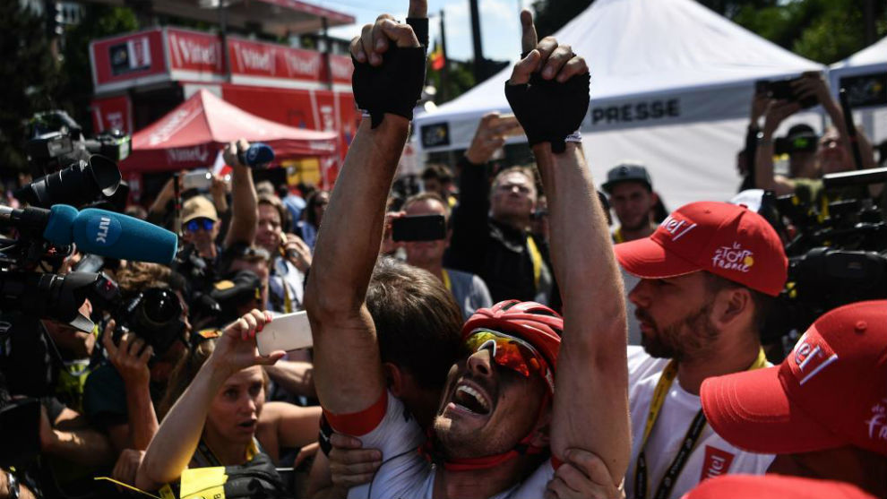 Degenkolb celebrando la victoria de etapa.