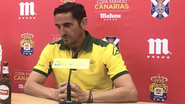 Manolo Jimnez, entrenador de la UD Las Palmas, en rueda de prensa.