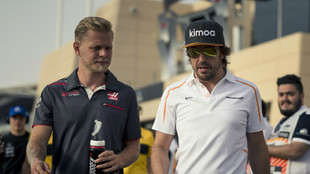 Kevin Magnussen y Fernando Alonso