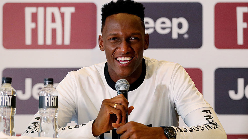 Barcelona and Colombia defender Yerry Mina