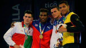 México suma un oro y dos platas en boxeo