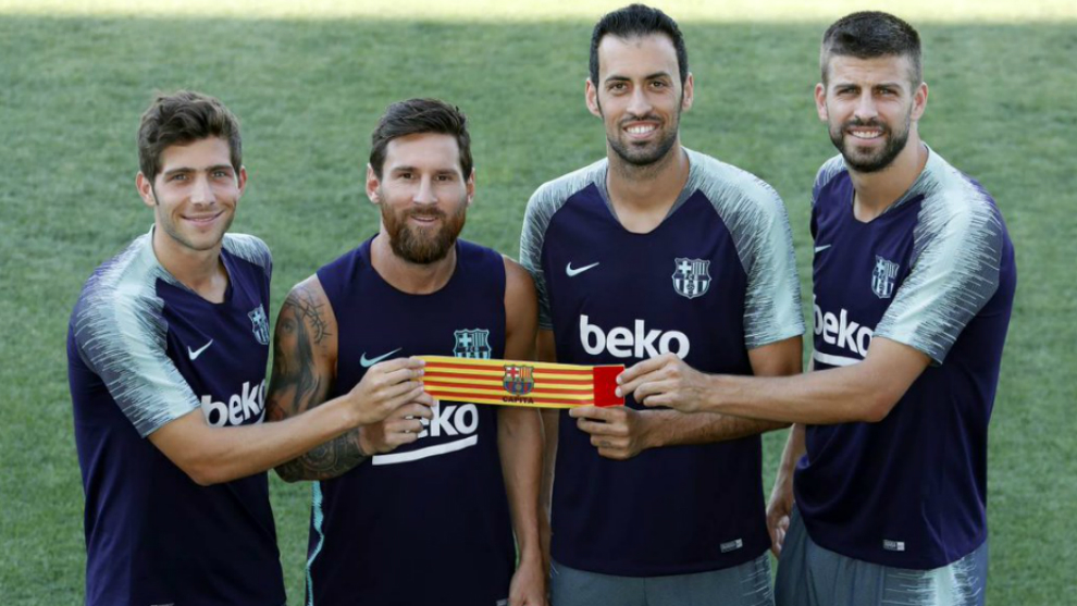 Sergi Roberto, Messi, Busquets and Pique