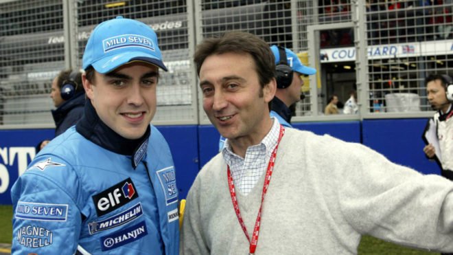 Fernando Alonso, junto a Adrin Campos.