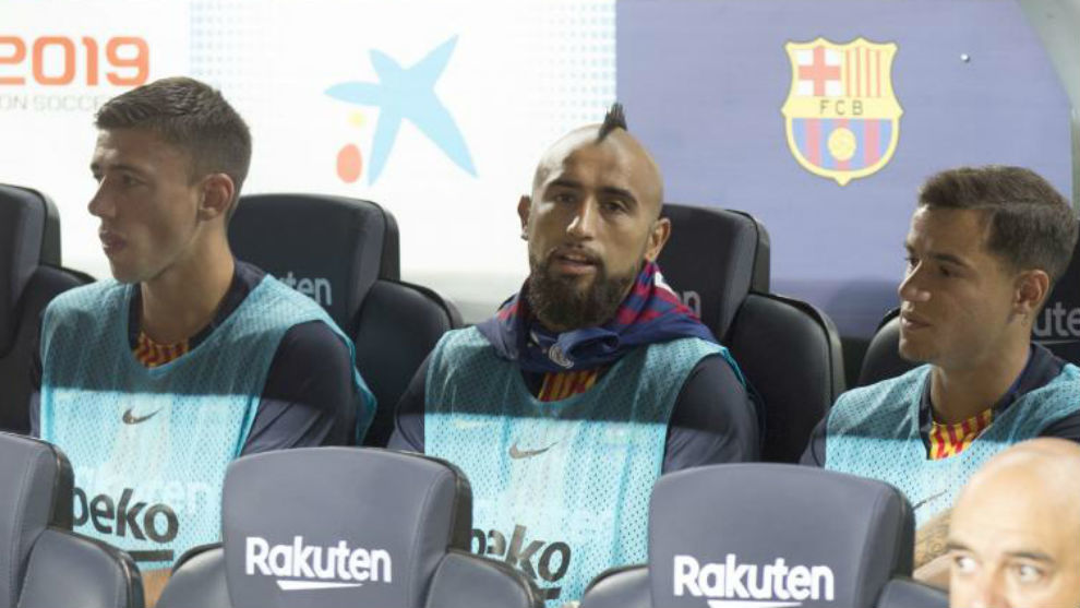 Lenglet, Arturo Vidal y Coutinho en el banquillo azulgrana el domingo.