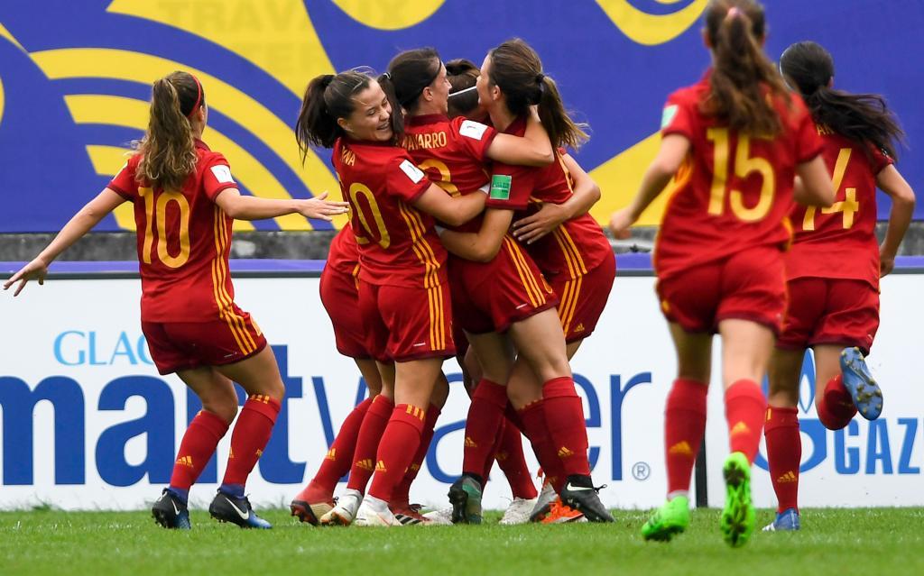 Las jugadoras de Espaa celebran un gol en el Mundial de Francia.