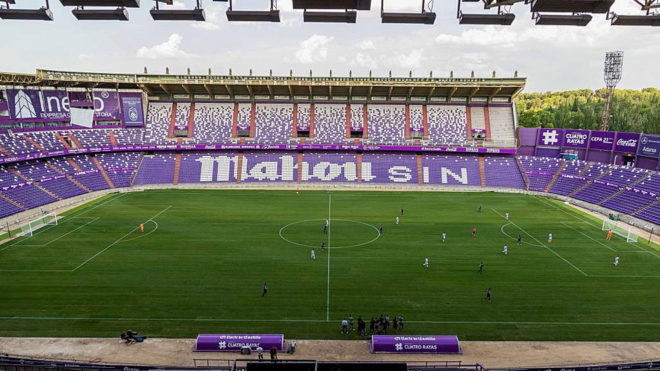 All eyes on the standard of the Nuevo Zorrilla pitch