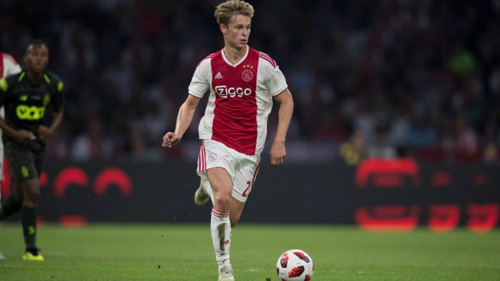 De Jong, en un partido con el Ajax.