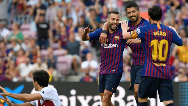 Alba y Messi felicitan a Suárez.