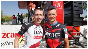 Dan Martin y Nicolas Roche posan para MARCA en la Vuelta