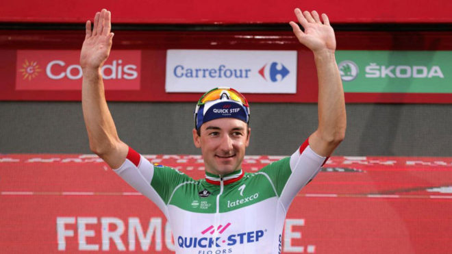 Elia Viviani celebra su segunda victoria en la Vuelta 2018