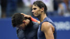 Rafael Nadal consolando a Dominic Thiem.