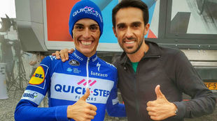 Enric Mas y Alberto Contador en el Balcn de Vizcaya.