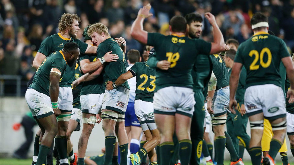 Los jugadores sudafricanos festejan el triunfo