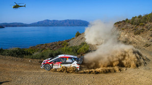 La marca nipona pasa a liderar el Mundial de marcas con el Yaris WRC