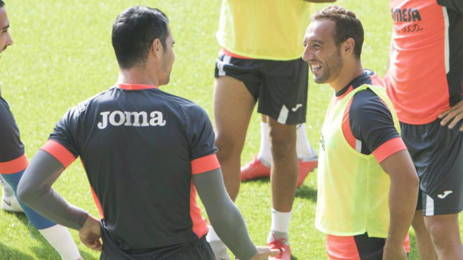 Cazorla, durante un entrenamiento con el Villarreal.