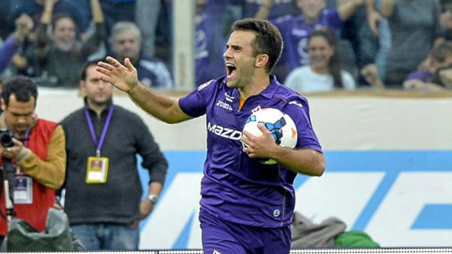 Rossi celebra un gol con la Fiorentina.