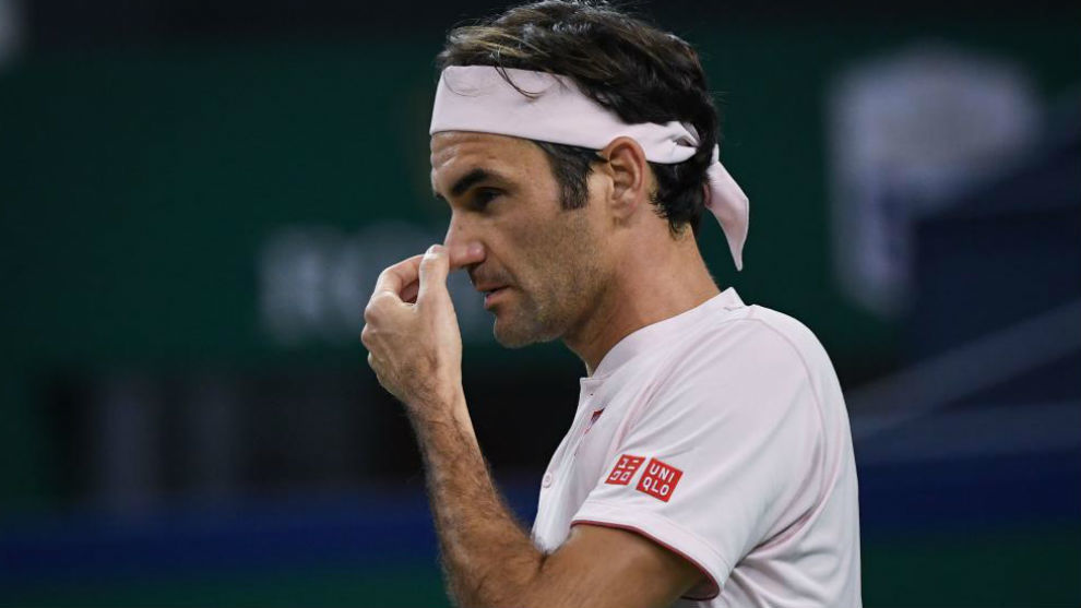 Federer se toca la nariz