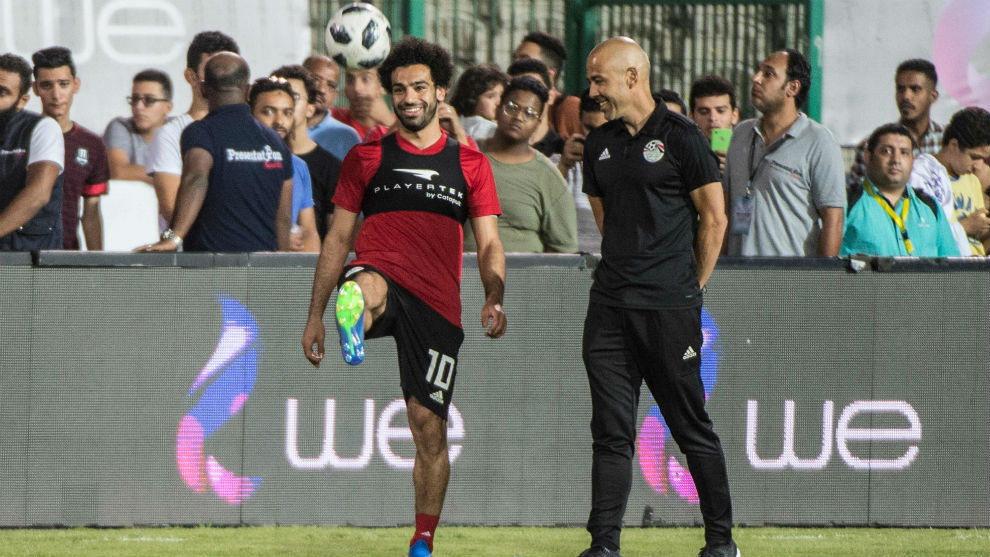 Salah abandona la concentración de Egipto por lesión