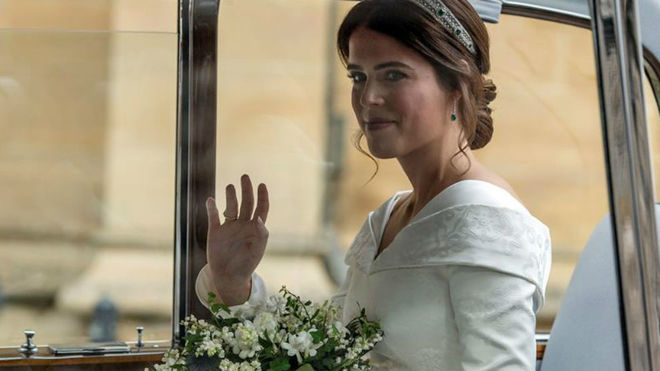 La nieta de la reina Isabel II ha divulgado cuatro fotos de la boda