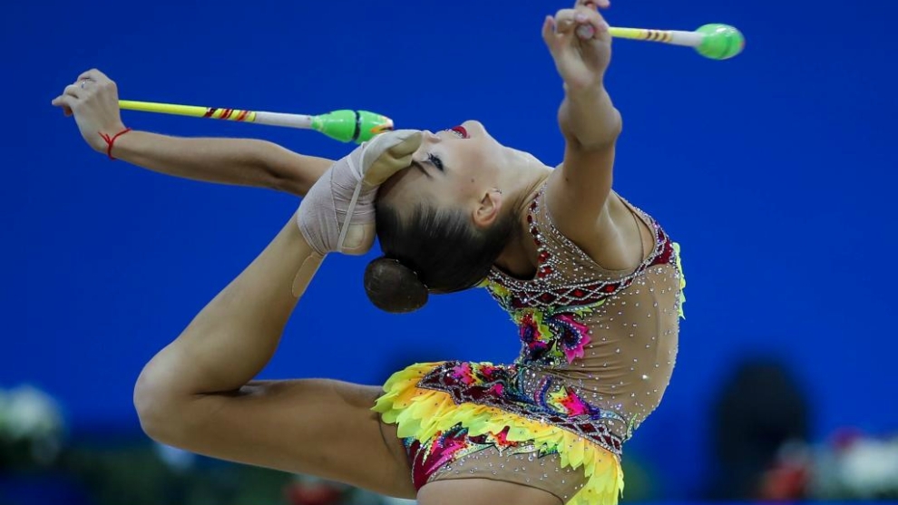 La rusa Dina Averina, en los Campeonatos del Mundo de Pesaro (Italia).