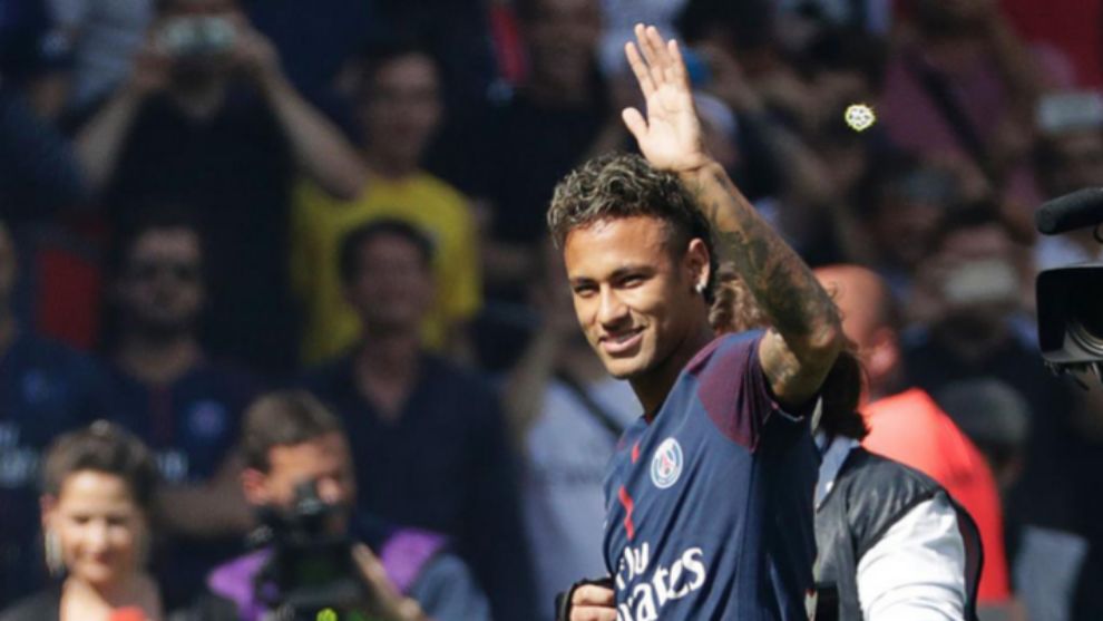 Neymar en su presentacin con el PSG