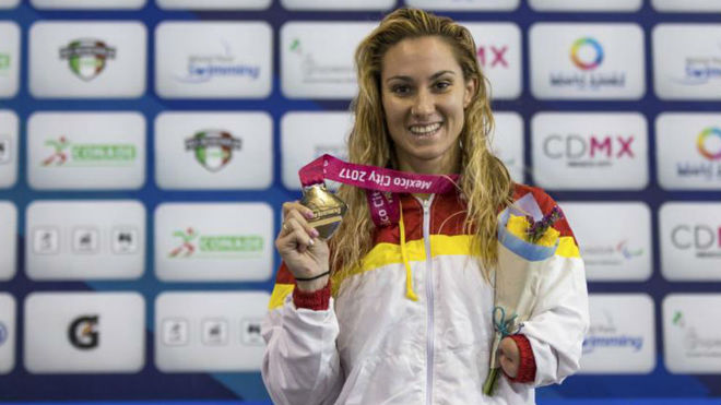 Sarai Gascn, con el oro en el Campeonato del Mundo de natacin...
