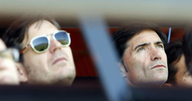 Mateu y Marcelino viendo un partido del Mestalla.