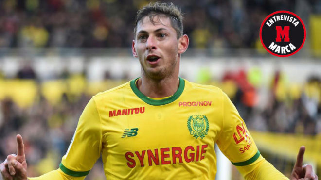 Sala celebra uno de sus últimos goles con el Nantes.