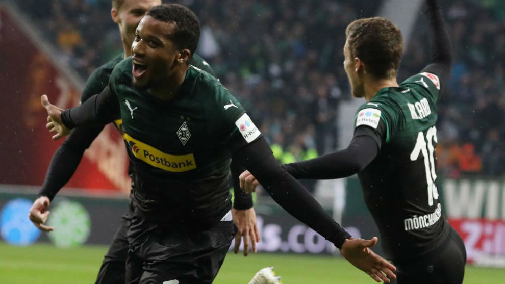Alassane Pla celebra el 0-1 del Borussia Mnchengladbach.